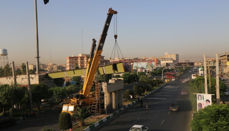 شهردار باقرشهر : بخش اول عرشه ضلع شرقی پل شهید جعفرزادگان نصب شد | انعکاس ری